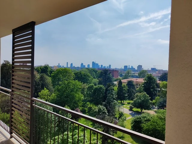 Un attico affacciato sul verde — Milano